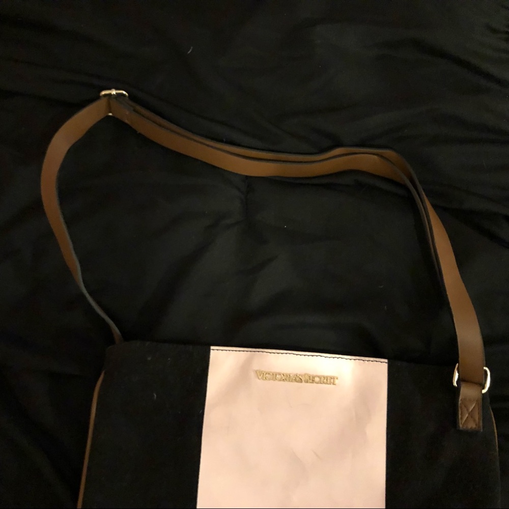 VS Purse - Picture 3 of 6